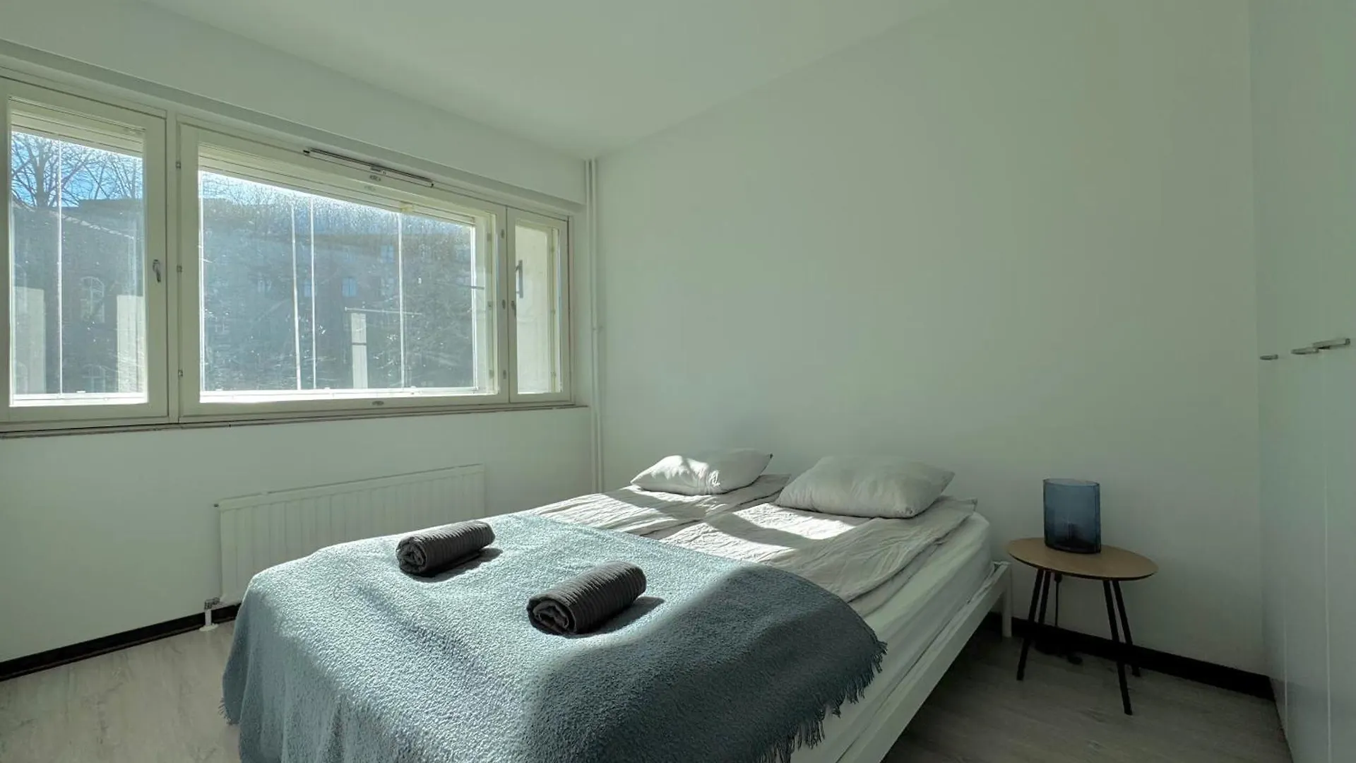 הלסינקי Stay With Locals - Shared Apartment Homestay